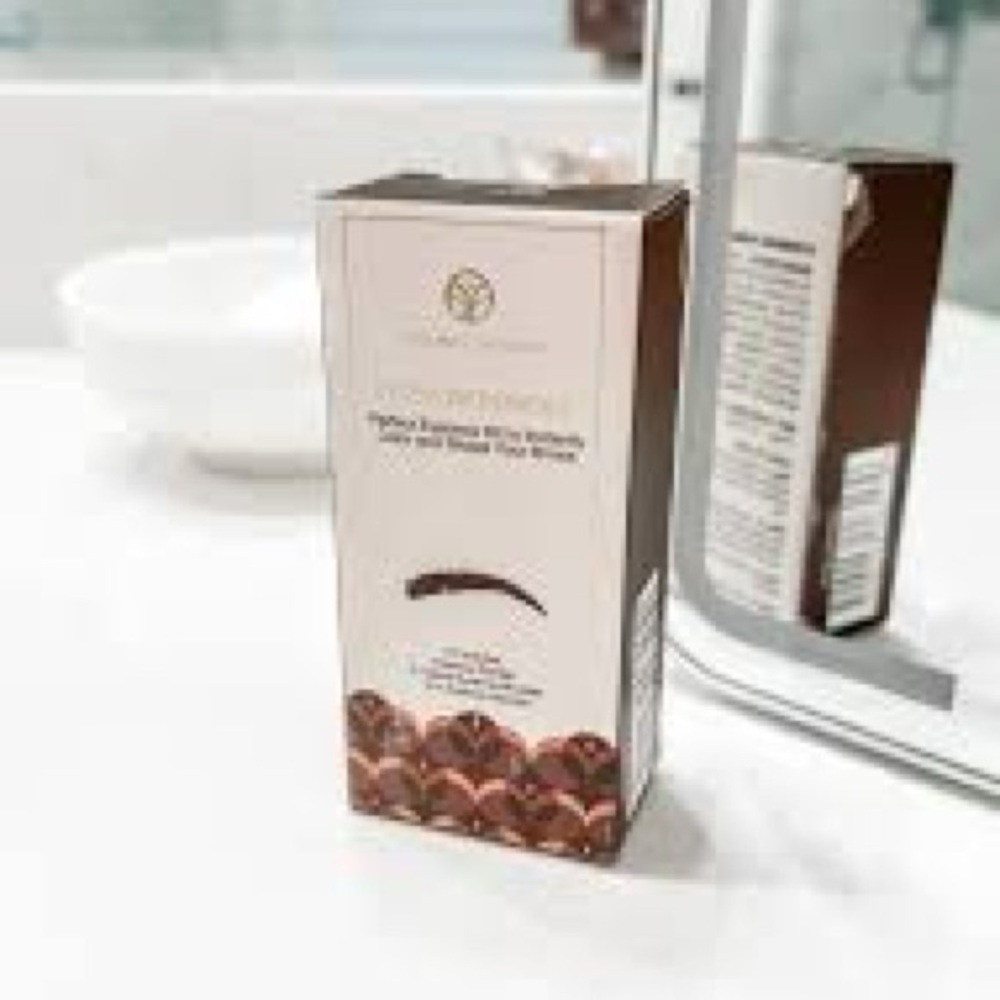 Eyebrow Enhancer with Brush - Brown